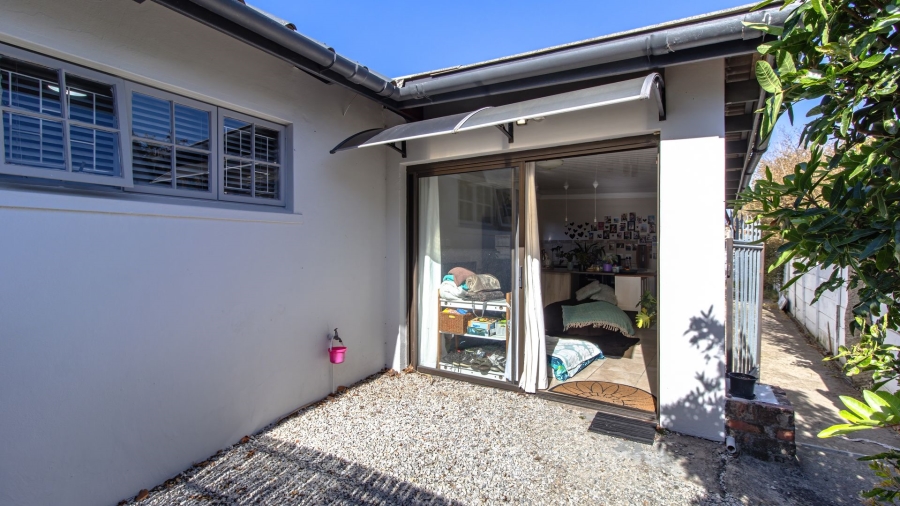 1 Bedroom Property for Sale in Sandbaai Western Cape